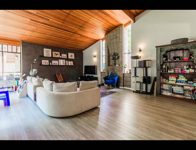 4 BEDROOM HOUSE FOR SALE IN BROOKLYN